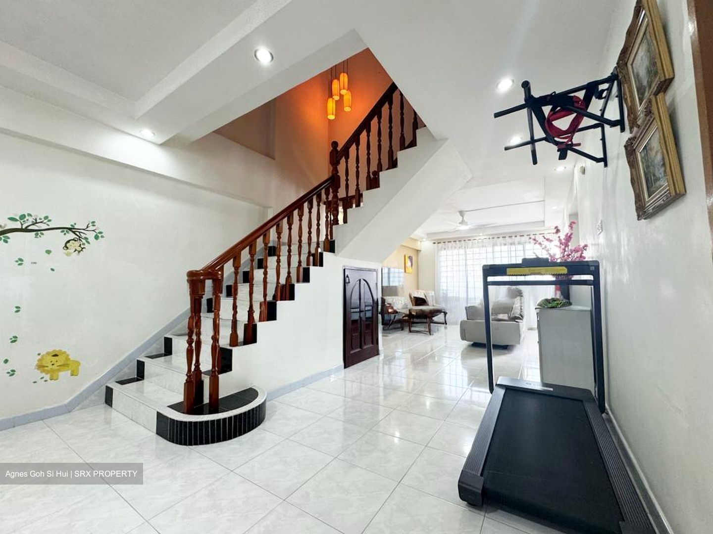Blk 834 Hougang Central (Hougang), HDB Executive #526124211